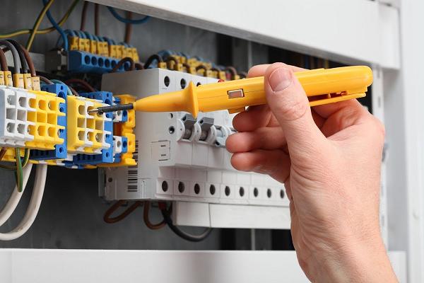 Elektrotechnik Dominik Krezdorn