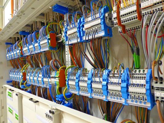 ELAB Elektroanlagenbau GmbH