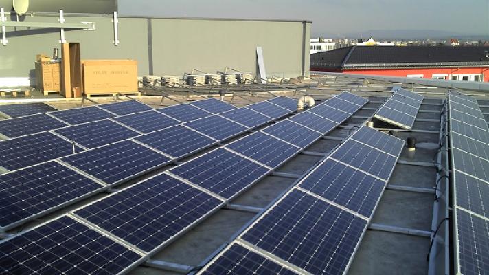 elektroinstallation unter Strom gbsh