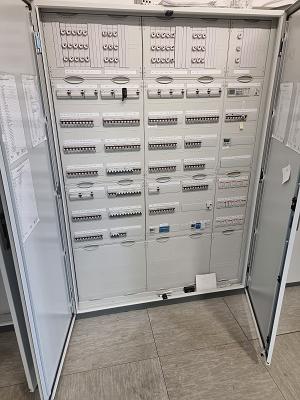 Elektro Uhlenbusch GmbH