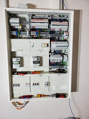 FG Elektro und Netzwerktechnik