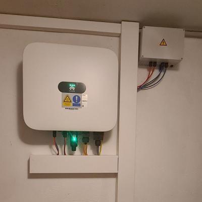 AVR Solar / Elektroinstallation