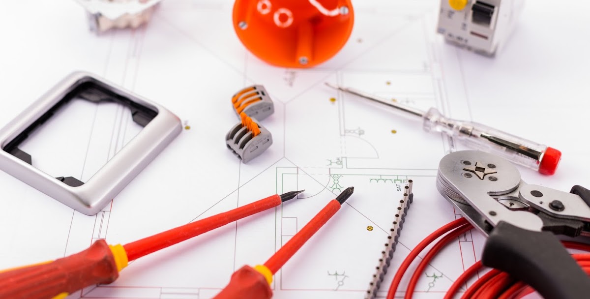 Elektriker In Rostock 33 Elektriker Gefunden elektrikerportal